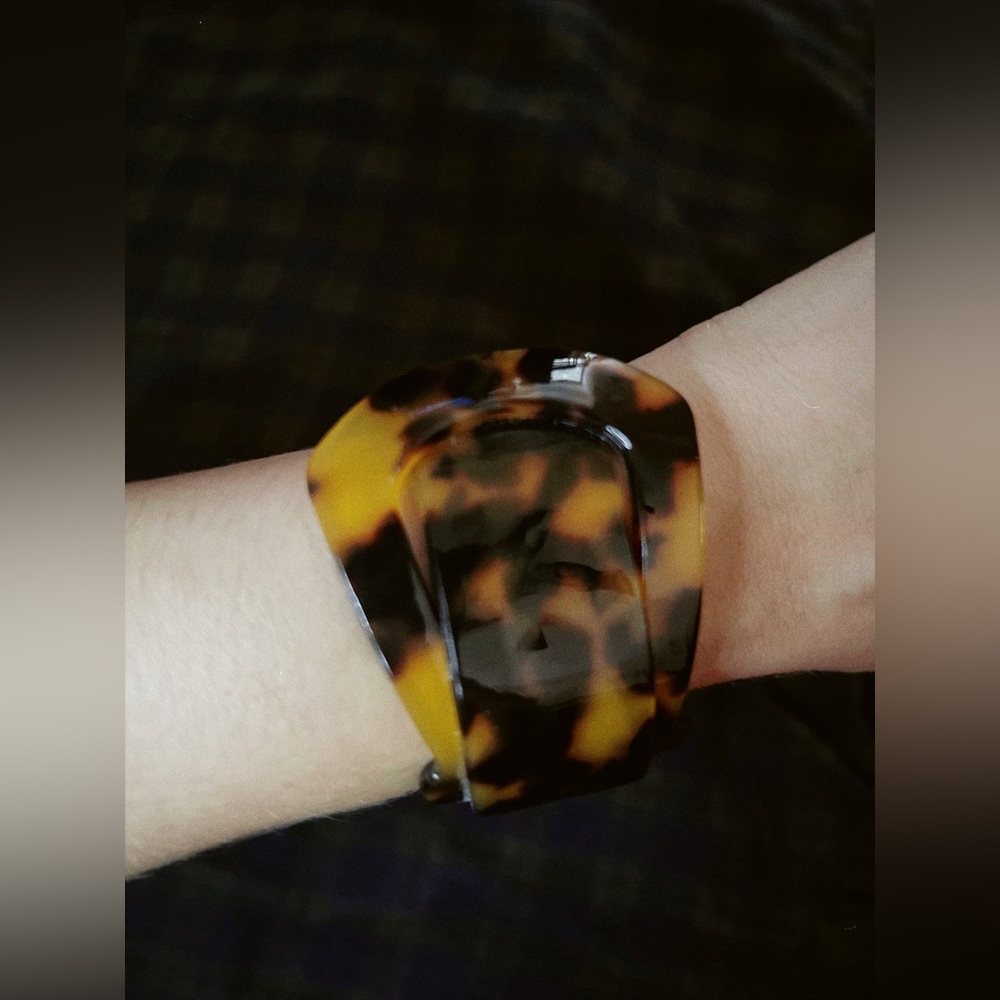 Tortoise shell bracelet - Picture 2 of 4